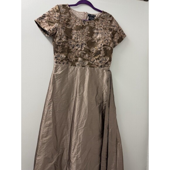 Pisarro Nights Beaded Bodice Taffeta Gold Gown Size 4 $299 MSRP - Picture 1 of 6